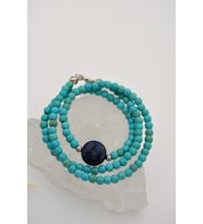 STONEAGE Lapis Lauli ve Turkuaz Taşlı T Kilit Şifa Kolyesi (Altın / Dore)