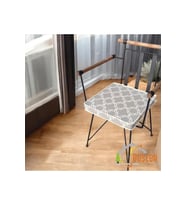 40x40 Gri Desen Su ve Leke İtici Fermuarlı Bağcıklı Beyaz Biyeli Sandalye Minderi 5 cm