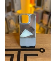 iPhone 14 Pro Max Uyumlu Kristal Görünümlü Geometrik Desenli Parlak Kılıf (Beyaz)