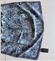 ZER Çiçek Motifli Floral Desenli  Tasarım Şal (Gri - Yeşil)