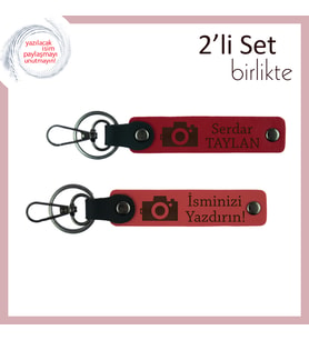 Deklanşör Anıları Yakalasın, Kamera Temalı İsme Özel 2’li Anahtarlık Hediyesi, Kırmızı-Nar Çiçeği