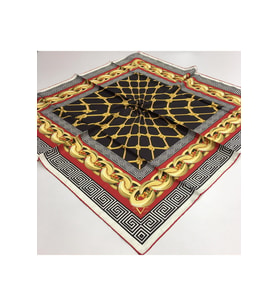 Zincirli Desen Black Seri Twill Eşarp Eşarp Askısı ile Birlikte 90x90 cm Nar Çiç
