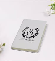 BK Gift Kişiye Özel Çelenk Baş Harfli İsimli 9x14cm Beyaz Defter - Model 5