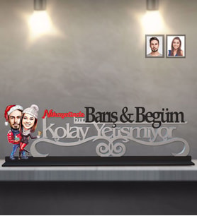 Kişiye Özel Yılbaşı Sevgili Karikatürlü Kolay Yetişmiyor Ahşap Biblo Model-4
