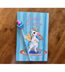 Gökkuşağı Unicorn Temalı Lastikli Defter ve Yumurtlayan Kalem Seti