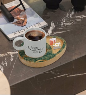 BK Gift Kişiye Özel Mermer Tasarımlı Doğal Ahşap Tabaklı Türk Kahvesi Fincanı Sunum Seti Model 9
