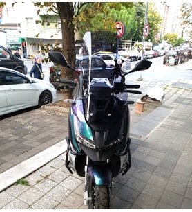 MOTOCAM Barossa ADV 125 Ön Cam 2025-2026 Model 57cm Füme Renkli 4mm SPORTİF