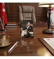 Atatürk Masaüstü Ahşap Tablo - Kabartmalı Baskı Şık Hediyelik 11x16 cm No 4
