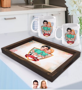 BK Gift Kişiye Özel İsimli Sevgililer Karikatürlü Doğal Ahşap Tepsi ve 2’li Kupa Bardak Seti-55