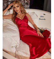 Intive Sugar Saten Midi Boy Saten Yan Yırtmaçlı Göğsü Dantel Detaylı Feminen Gecelik