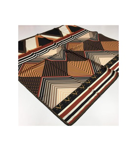 Geometrik Desen Black Seri Twill Eşarp Eşarp Askısı ile Birlikte 90x90 cm Kiremi