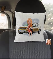 BK Gift Kişiye Özel Plakalı Kadın Dacia Duster Karikatürlü Kare Araç Koltuk Yastığı-1