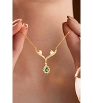925 Ayar  Gold Yeşil Damla Taşlı Tasarım Gümüş Kolye