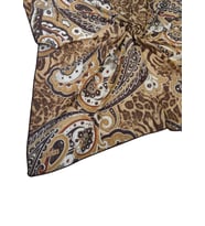 Emilya Fres Krep Leopar Desenli Eşarp 90x90 cm (KAHVE)