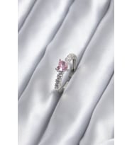 Gümüş Renk Zirkon Taşlı Pembe Kristal Kalp Model Kadın Yüzük
