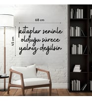 Kitaplar Seninle Olduğu Sürece Yalnız Değilsin Ahşap Duvar Yazısı - Siyah Kitap Sever Dekoru