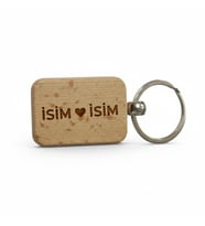 Kişiye Özel Mini Dikgörtgen Ahşap Anahtarlık – İsim Kalp İsim Yazılı Lazer Gravür Anahtarlık – Sevgiliye Özel Romantik Hediye