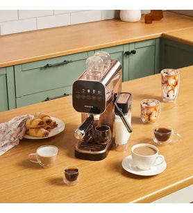 Karaca MyCaffe Barista S20 Entegre Süt Hazneli Otomatik Espresso ve Latte Makinesi Amber 900 ml 1360W