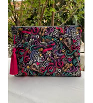 Müzikal Clutch Çanta