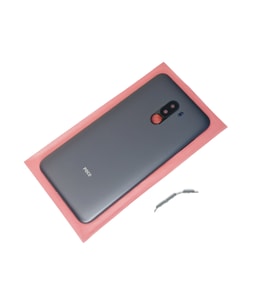 Xiaomi POCO F1 Kasa Arka Pil Batarya Kapağı (Yan Tuş) FÜME