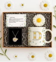 BK Gift Kişiye Özel Çiçek Temalı Hediye Seti-1  Kolye, Mum, Beyaz Kupa, Not Kartı ve Özel Kutulu Sevgiliye Hediye, Arkadaşa Hediye