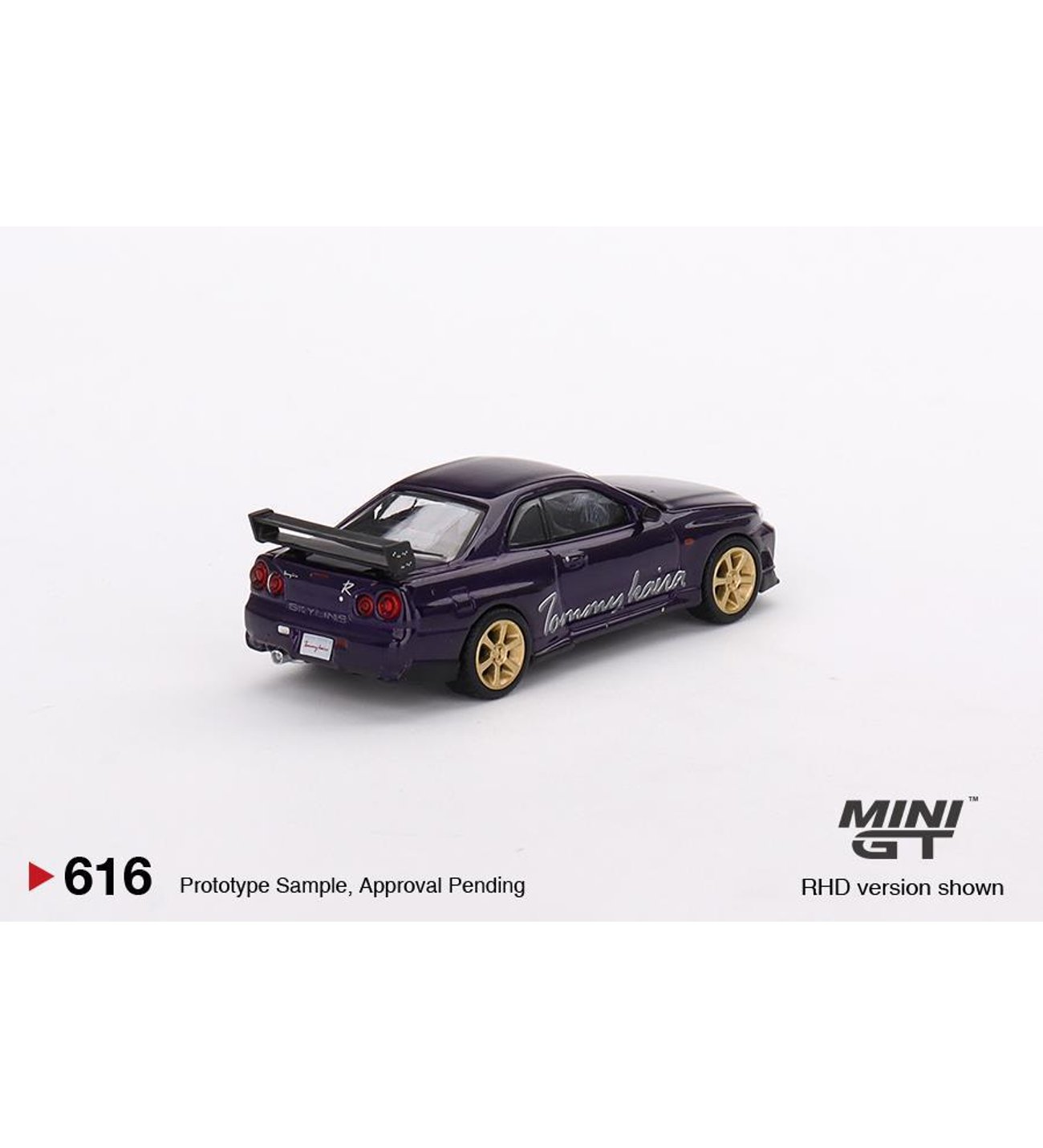 mini-gt-nissan-skyline-gt-r-