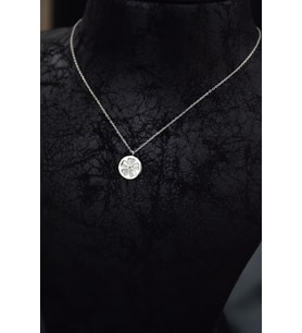 925 Ayar Gümüş Rodyum Kaplama Sedef Plaka Üzeri Yonca Kolye