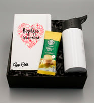 Öğretmenler Gününe Özel Biyoloji Öğretmeni Temalı Kişiye Özel Tasarımlı Beyaz Defter & Beyaz Çelik Su Matarası & Vanilla Latte Hediye Seti