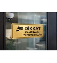 Dikkat Kamera ile İzlenmektedir Gold Metal Uyarı Levhası 7x20 cm – Bantlı