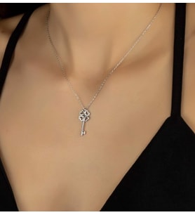 ANAHTAR 925 AYAR SWAROVSKİ TAŞLI KOLYE