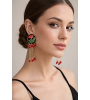 Kırmızı Çiçek Detaylı Sallantılı Küpe (Siyah-Kırmızı)