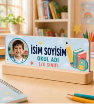 Kişiye Özel Fotoğraflı Ahşap Masa İsimliği – Çocuk Öğrenci İsimliği