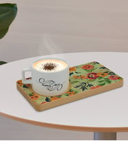 BK Gift Kişiye Özel Çiçekler Tasarımlı Doğal Ahşap Tabaklı Seramik Fincan Sunum Seti  Model 5