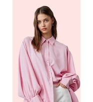 Kadın Çizgili Oversize Gömlek Uzun Kollu Rahat Günlük Stil Hafta Sonu Yaz Aylarının Vazgeçilmezi (Pembe)