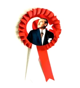 Fiyonklu Rozet Atalı