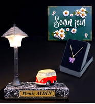 Kişiye Özel İsimli Hediye Seti, Biblolu Işıklı Siyah Masa Lambası ve Kelebek Kolye (Model 2)
