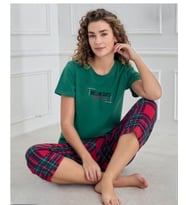 Mihra Kadın Bisiklet Yaka COMPACT PENYE Likralı KAPRİ Kısa Kol Pijama Takımı 90753Y - 1 Adet (Yeşil)