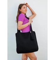 Chuba Kadın Triko Hasır Örgü Büyük Boy Püskül Ve Boncuk Aksesuarlı Shopper Askılı Gündelik El&Omuz Ve Plaj Çantası Siyah CHAX802