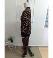 Kadın Leopar Desen V Yaka Bluz ve Bağcıklı Pantolon İki İplik Kumaş Takım