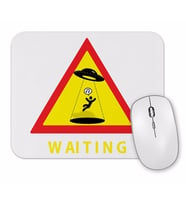 Waiting Esperando Black Mouse Pad