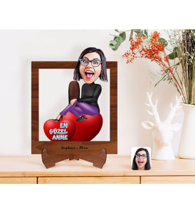 BK Gift Kişiye Özel Anneler Günü Temalı En Güzel Anne Karikatürlü Ahşap Standlı 3D Biblo-1 (Beyaz)