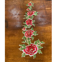 49X16 CM ÜTÜ İLE YAPIŞAN PAYETLİ KESİLEBİLİR DEMET ÇİÇEK APLİKE ARMA YAMA DİKİŞ (Kırmızı)