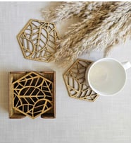 LeradLazerArt  6'lı Lazer Kesim Boyalı Ahşap Bardak Altlığı Seti. 12x12 cm. Ev ve iş yeri dekorasyonu