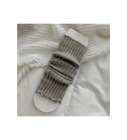 KADINLAR İÇİN DİKEY ÇİZGİLİ, MODA, ÇOK YÖNLÜ BALDIR ÇORAPLARI ACR7845 (Açık Gri)