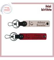 Kişisel Armağan – Ayyıldız ve Türkiye Desenli İsme Yazılabilir x2 Anahtarlık Hediye, Pudra-Kırmızı