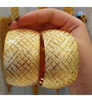 22 AYAR ALTINKAPLAMA KADIN GOLD ÖZEL TASARIM 4 CM ENİNDE BİLEZİK