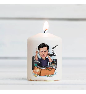 Kişiye Özel Radyo Programcısı Erkek Karikatürlü Mum