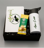 Kişiye Özel Beyaz Çelik Su Matarası & Beyaz Defter & Vanilla Latte Hediye Seti