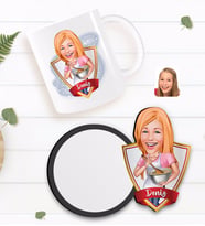 BK Gift Kişiye Özel Kadın Chef Karikatürlü Beyaz Kupa ve Ahşap Bardak Altlığı Hediye Seti