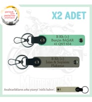 Hız Aşıkları İçin, İsim Plaka ve B Rh (+) Kan Grubu Yazılı Hediyelik x2 Anahtarlık, Kül Gri-Yeşil-SK